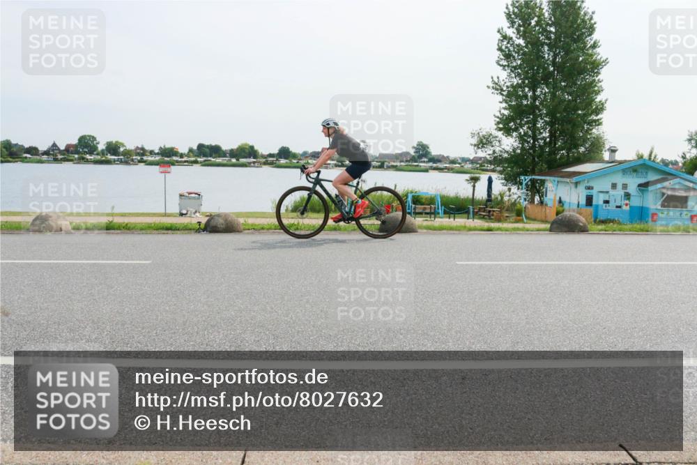 15.06.2025 - 27. Vierlanden-Triathlon H.Heesch http://msf.ph/oto/8027632 15.06.2025 10:28:31 Radfahren 108, 138, 519 meine-sportfotos.de