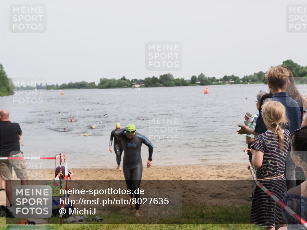 21.06.2025 - 27. Vierlanden-Triathlon MichiJ http://msf.ph/oto/8027635 15.06.2026 10:58:05 Schwimmen 640, 647, 762 meine-sportfotos.de