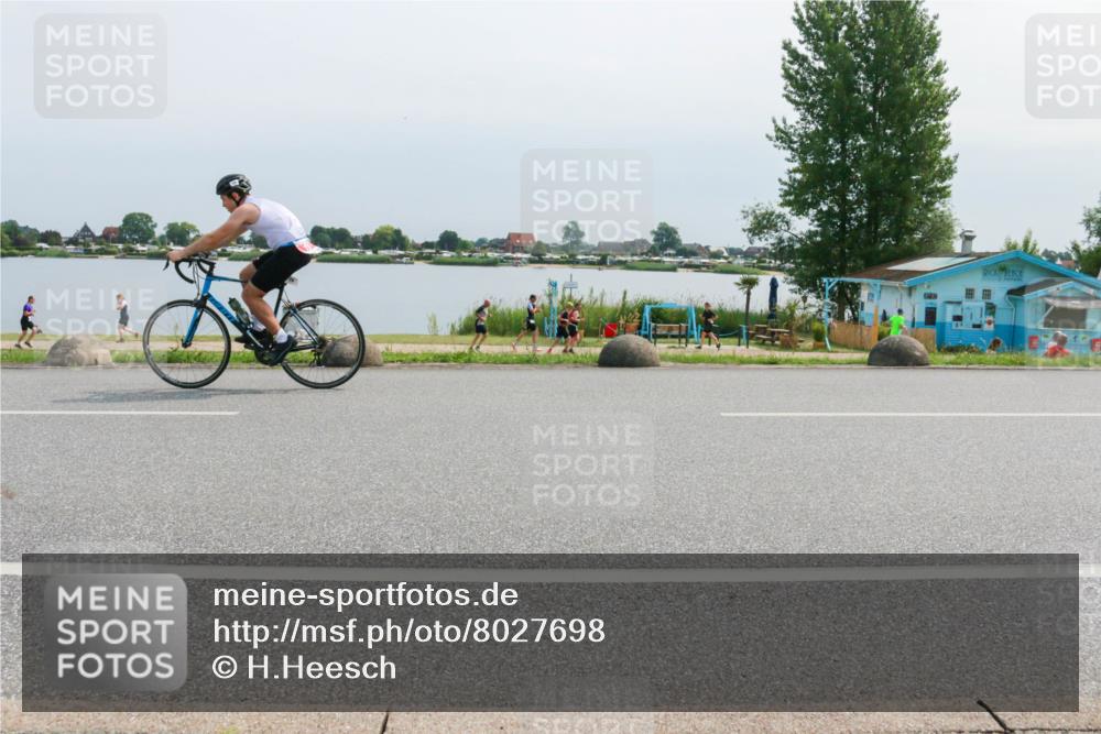 15.06.2025 - 27. Vierlanden-Triathlon H.Heesch http://msf.ph/oto/8027698 15.06.2025 11:22:19 Radfahren 19, 207 meine-sportfotos.de