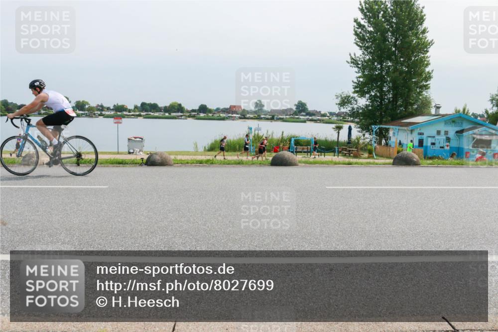 15.06.2025 - 27. Vierlanden-Triathlon H.Heesch http://msf.ph/oto/8027699 15.06.2025 11:22:20 Radfahren 19, 207, 767 meine-sportfotos.de