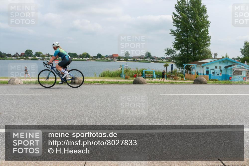 21.06.2025 - 27. Vierlanden-Triathlon H.Heesch http://msf.ph/oto/8027833 15.06.2025 12:20:04 Radfahren 905 meine-sportfotos.de