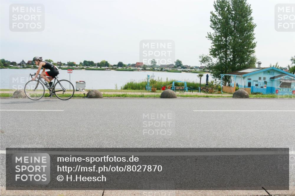 15.06.2025 - 27. Vierlanden-Triathlon H.Heesch http://msf.ph/oto/8027870 15.06.2025 10:28:36 Radfahren 138, 519, 532, 535, 569 meine-sportfotos.de