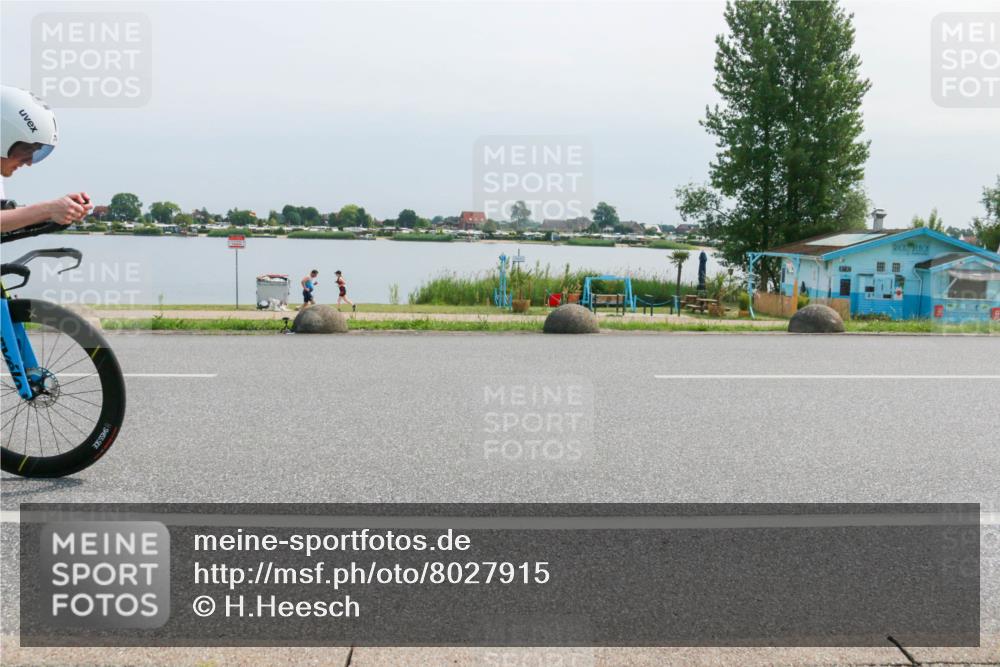 15.06.2025 - 27. Vierlanden-Triathlon H.Heesch http://msf.ph/oto/8027915 15.06.2025 11:22:37 Radfahren 74, 198, 791, 951 meine-sportfotos.de