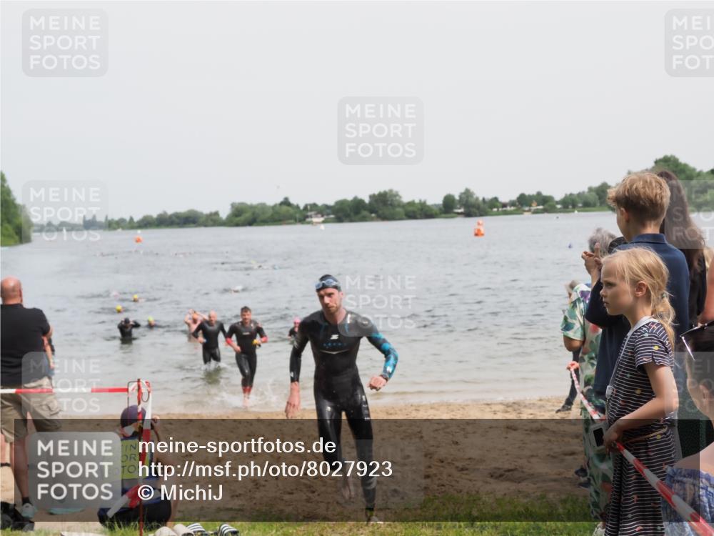 21.06.2025 - 27. Vierlanden-Triathlon MichiJ http://msf.ph/oto/8027923 15.06.2026 10:58:22 Schwimmen 643, 710, 741, 769 meine-sportfotos.de
