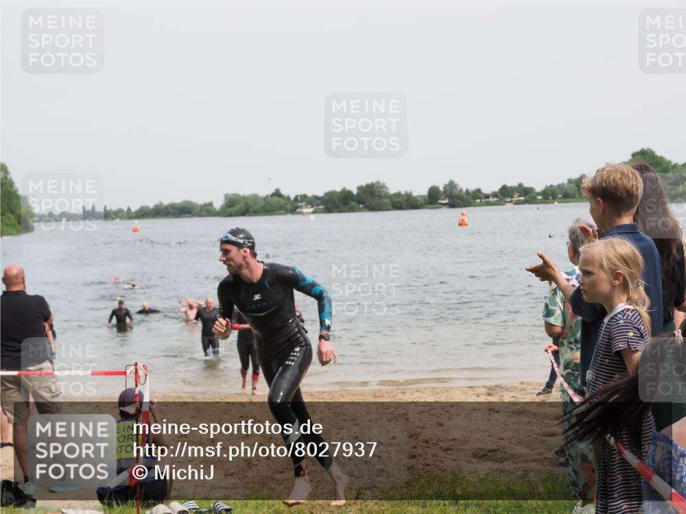 21.06.2025 - 27. Vierlanden-Triathlon MichiJ http://msf.ph/oto/8027937 15.06.2026 10:58:23 Schwimmen 643, 710, 741, 769 meine-sportfotos.de