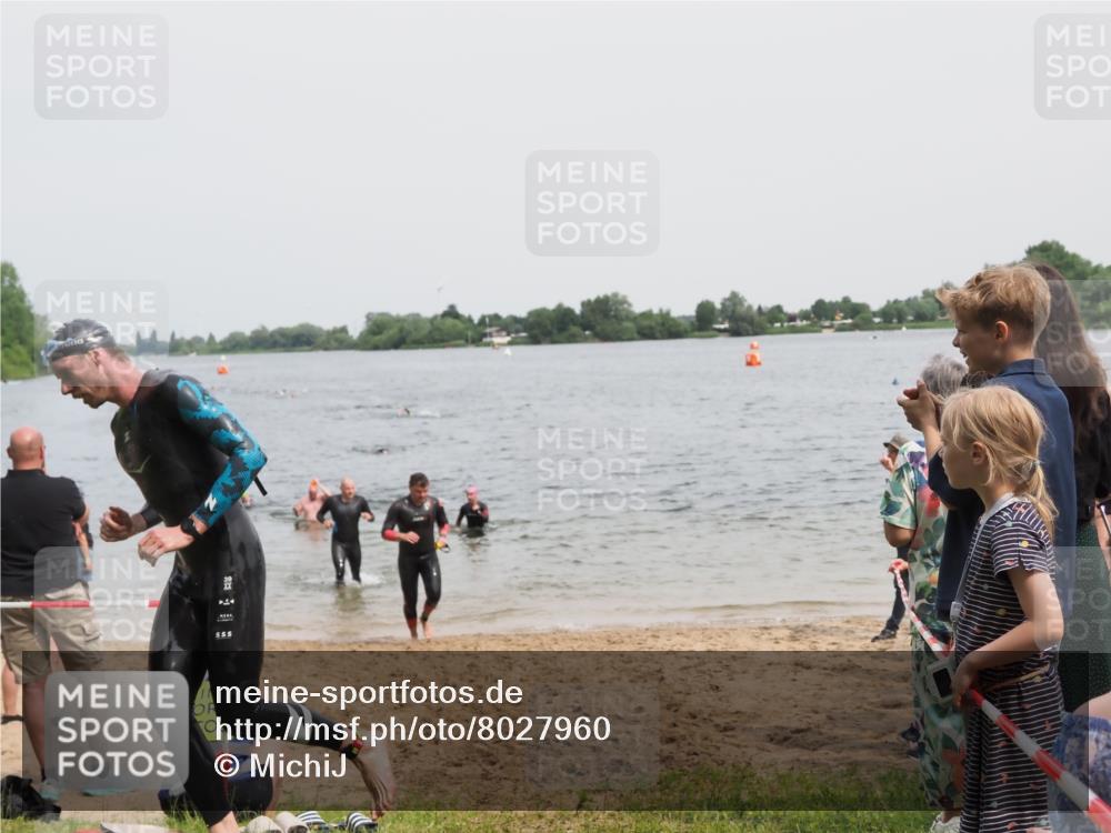 21.06.2025 - 27. Vierlanden-Triathlon MichiJ http://msf.ph/oto/8027960 15.06.2026 10:58:23 Schwimmen 643, 710, 741, 769 meine-sportfotos.de