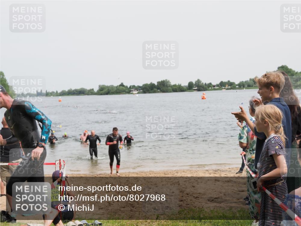21.06.2025 - 27. Vierlanden-Triathlon MichiJ http://msf.ph/oto/8027968 15.06.2026 10:58:24 Schwimmen 643, 710, 741, 769 meine-sportfotos.de