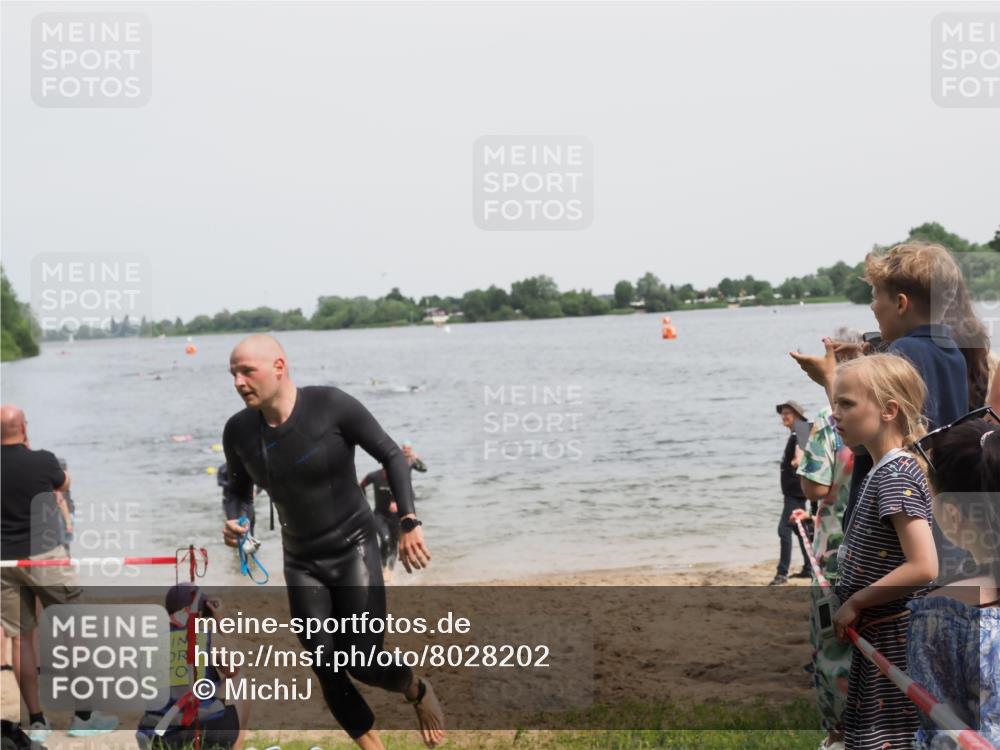 21.06.2025 - 27. Vierlanden-Triathlon MichiJ http://msf.ph/oto/8028202 15.06.2026 10:58:30 Schwimmen 636, 643, 710, 732, 741 meine-sportfotos.de