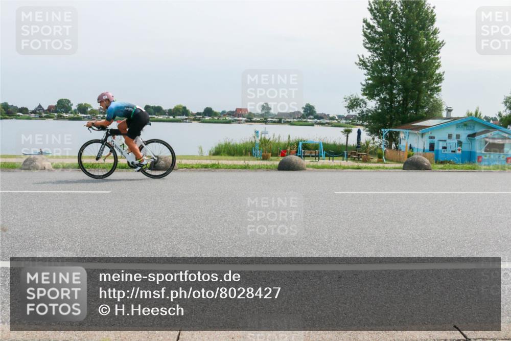 15.06.2025 - 27. Vierlanden-Triathlon H.Heesch http://msf.ph/oto/8028427 15.06.2025 11:23:50 Radfahren 204, 228, 780 meine-sportfotos.de