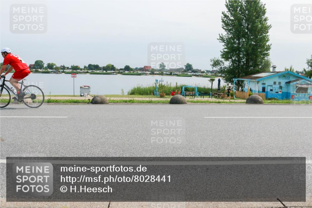 15.06.2025 - 27. Vierlanden-Triathlon H.Heesch http://msf.ph/oto/8028441 15.06.2025 11:23:55 Radfahren 204, 954 meine-sportfotos.de