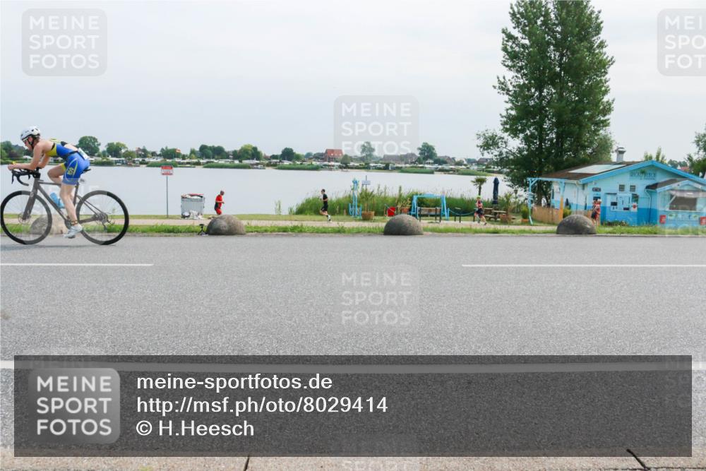 15.06.2025 - 27. Vierlanden-Triathlon H.Heesch http://msf.ph/oto/8029414 15.06.2025 11:27:31 Radfahren 767, 979 meine-sportfotos.de