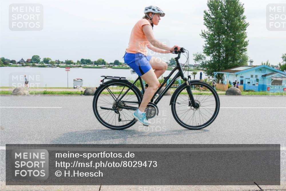 15.06.2025 - 27. Vierlanden-Triathlon H.Heesch http://msf.ph/oto/8029473 15.06.2025 11:28:00 Radfahren 498 meine-sportfotos.de