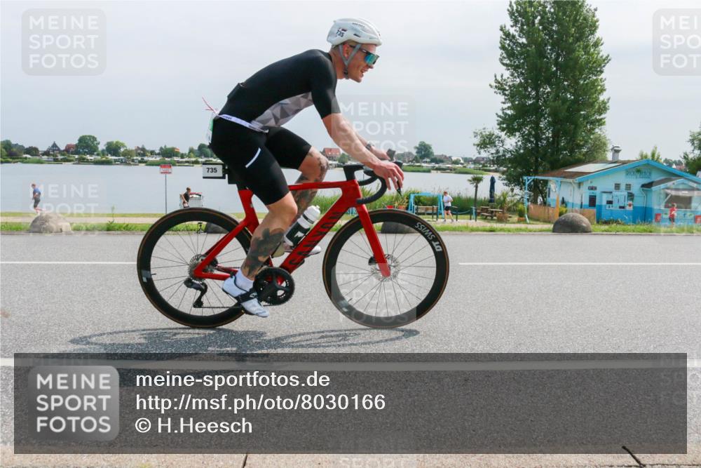 15.06.2025 - 27. Vierlanden-Triathlon H.Heesch http://msf.ph/oto/8030166 15.06.2025 11:30:16 Radfahren 735, 736, 930, 940, 973 meine-sportfotos.de