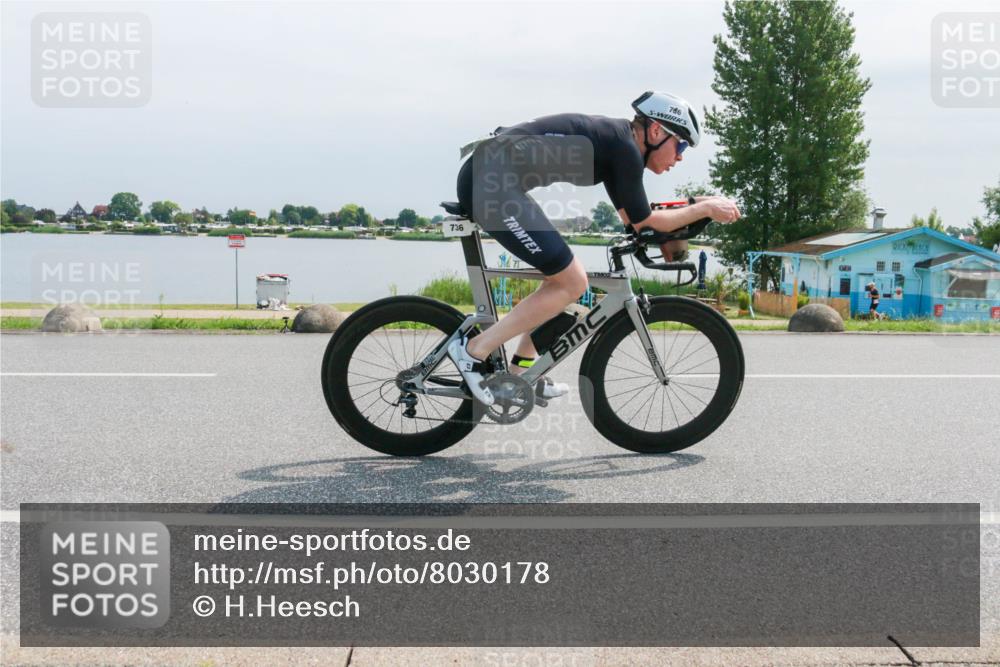 15.06.2025 - 27. Vierlanden-Triathlon H.Heesch http://msf.ph/oto/8030178 15.06.2025 11:30:19 Radfahren 735, 736, 930, 940 meine-sportfotos.de