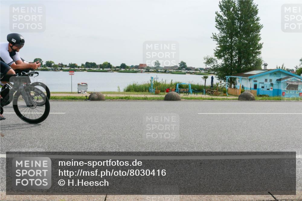 15.06.2025 - 27. Vierlanden-Triathlon H.Heesch http://msf.ph/oto/8030416 15.06.2025 10:33:23 Radfahren 59, 67, 100, 176, 326, 438 meine-sportfotos.de