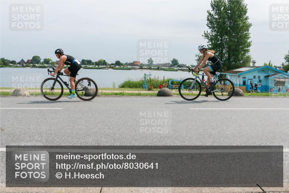 15.06.2025 - 27. Vierlanden-Triathlon H.Heesch http://msf.ph/oto/8030641 15.06.2025 11:31:06 Radfahren 924, 931, 1400 meine-sportfotos.de