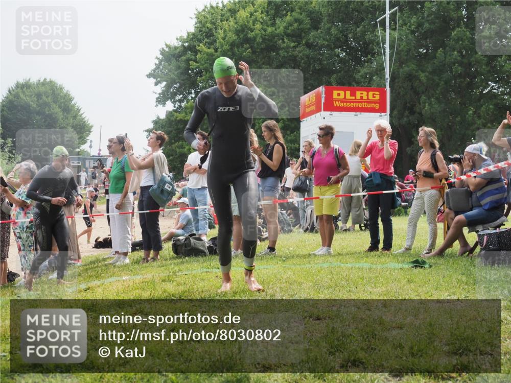 15.06.2025 - 27. Vierlanden-Triathlon KatJ http://msf.ph/oto/8030802 15.06.2025 11:08:31 Schwimmen 719, 750, 820, 835, 836, 845, 847 meine-sportfotos.de