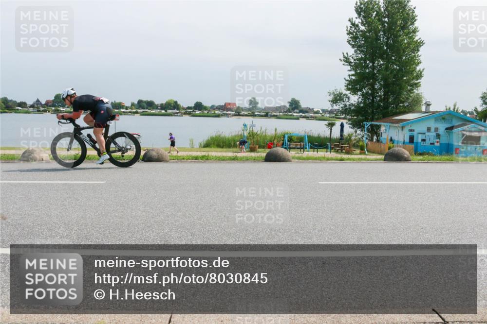 15.06.2025 - 27. Vierlanden-Triathlon H.Heesch http://msf.ph/oto/8030845 15.06.2025 11:31:48 Radfahren 252 meine-sportfotos.de