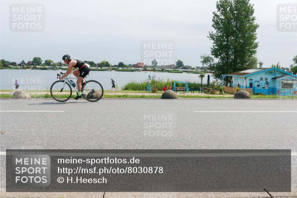 15.06.2025 - 27. Vierlanden-Triathlon H.Heesch http://msf.ph/oto/8030878 15.06.2025 11:31:53 Radfahren 113, 252, 898, 913 meine-sportfotos.de