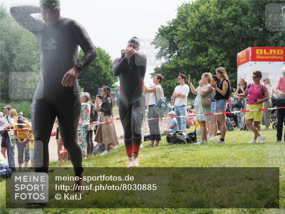 15.06.2025 - 27. Vierlanden-Triathlon KatJ http://msf.ph/oto/8030885 15.06.2025 11:08:35 Schwimmen 703, 719, 750, 820, 835, 836, 863 meine-sportfotos.de