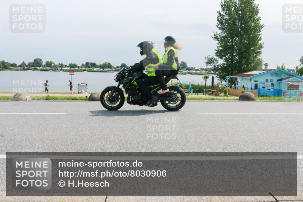 15.06.2025 - 27. Vierlanden-Triathlon H.Heesch http://msf.ph/oto/8030906 15.06.2025 11:31:55 Radfahren 113, 252, 761, 898, 913 meine-sportfotos.de