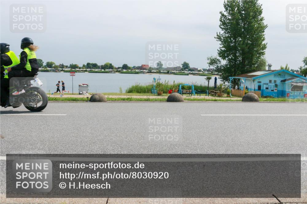 15.06.2025 - 27. Vierlanden-Triathlon H.Heesch http://msf.ph/oto/8030920 15.06.2025 11:31:55 Radfahren 113, 252, 761, 898, 913 meine-sportfotos.de