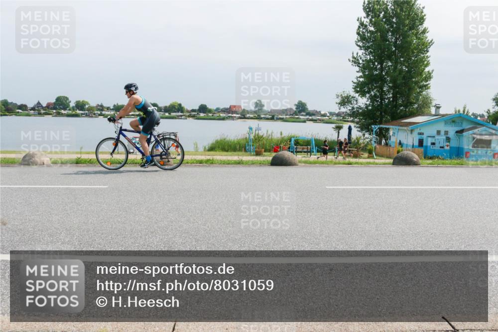15.06.2025 - 27. Vierlanden-Triathlon H.Heesch http://msf.ph/oto/8031059 15.06.2025 11:32:10 Radfahren 144, 892 meine-sportfotos.de