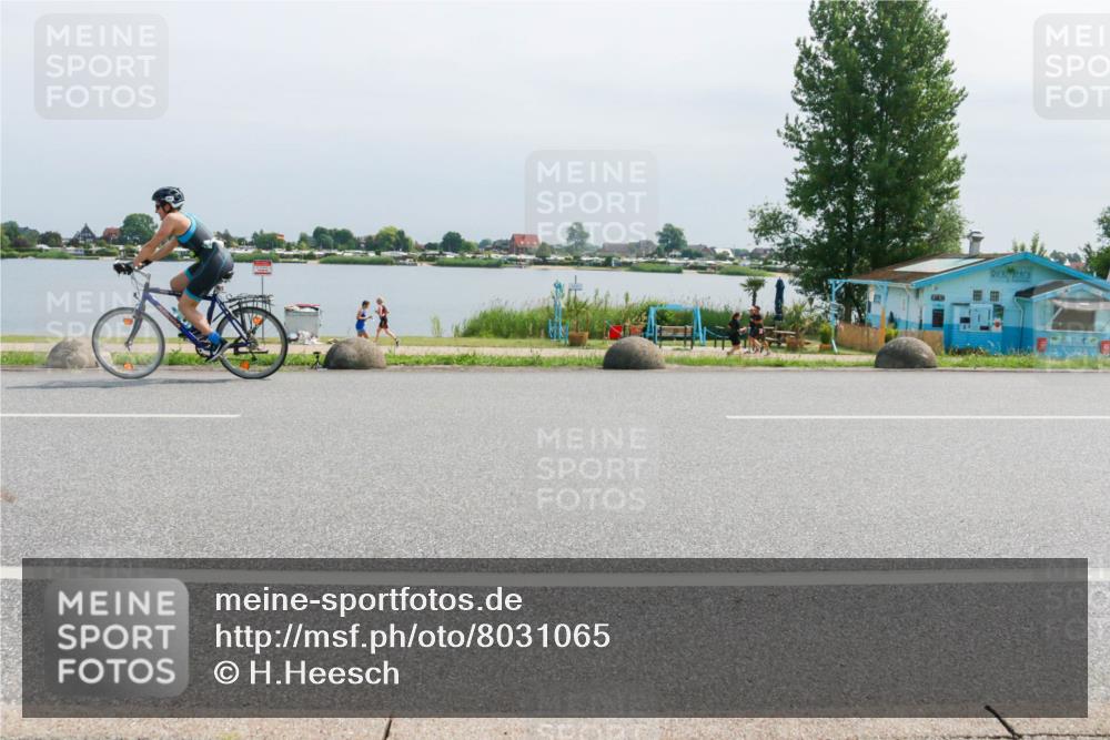 15.06.2025 - 27. Vierlanden-Triathlon H.Heesch http://msf.ph/oto/8031065 15.06.2025 11:32:11 Radfahren 144, 892 meine-sportfotos.de