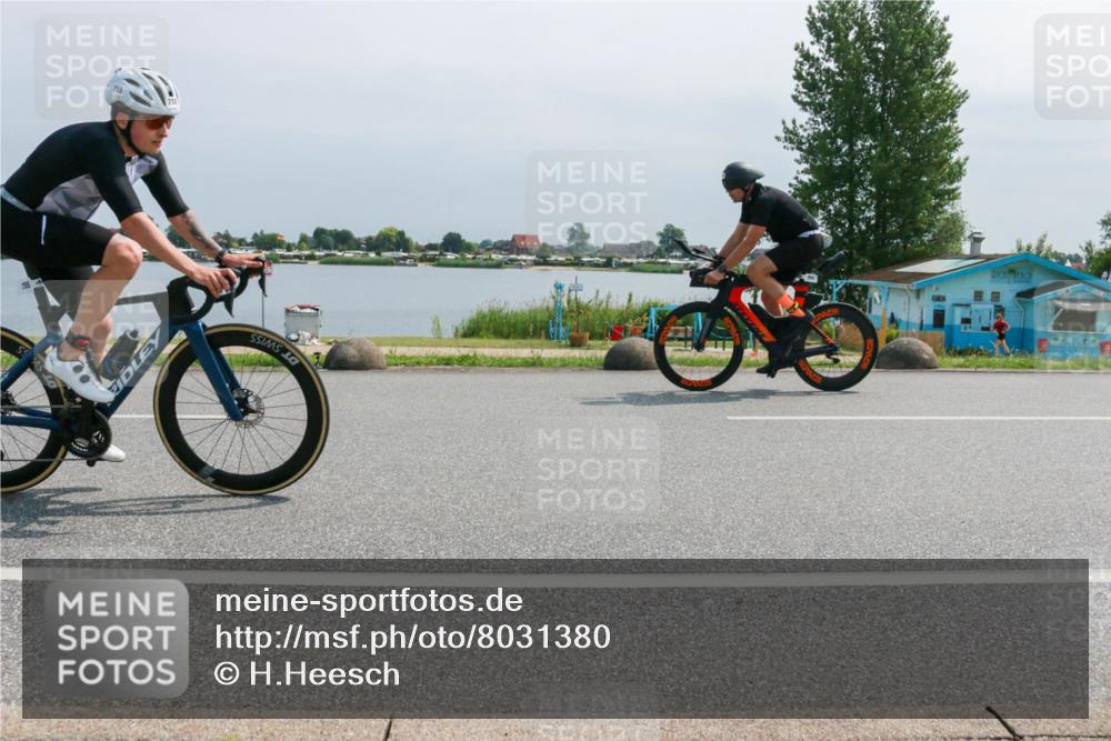 15.06.2025 - 27. Vierlanden-Triathlon H.Heesch http://msf.ph/oto/8031380 15.06.2025 11:33:10 Radfahren 173, 755, 757, 950 meine-sportfotos.de