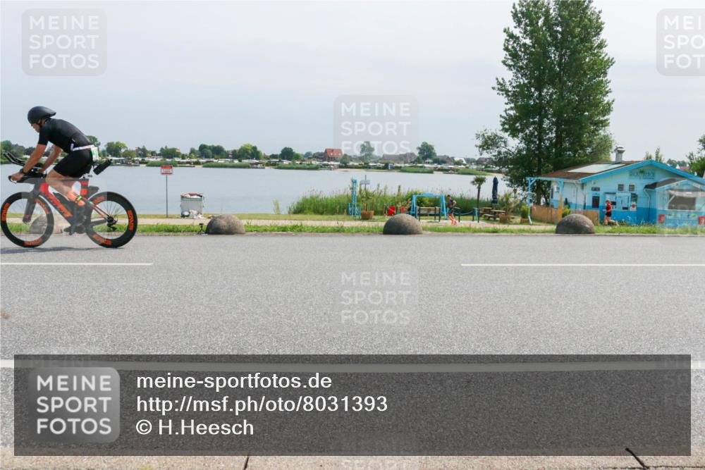 15.06.2025 - 27. Vierlanden-Triathlon H.Heesch http://msf.ph/oto/8031393 15.06.2025 11:33:11 Radfahren 173, 755, 757, 950 meine-sportfotos.de