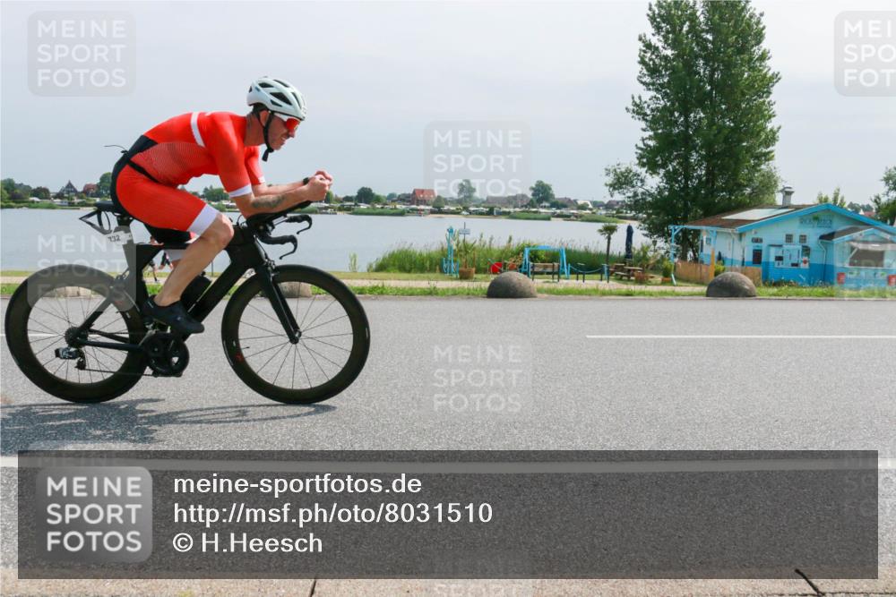 15.06.2025 - 27. Vierlanden-Triathlon H.Heesch http://msf.ph/oto/8031510 15.06.2025 11:33:27 Radfahren 157, 732 meine-sportfotos.de