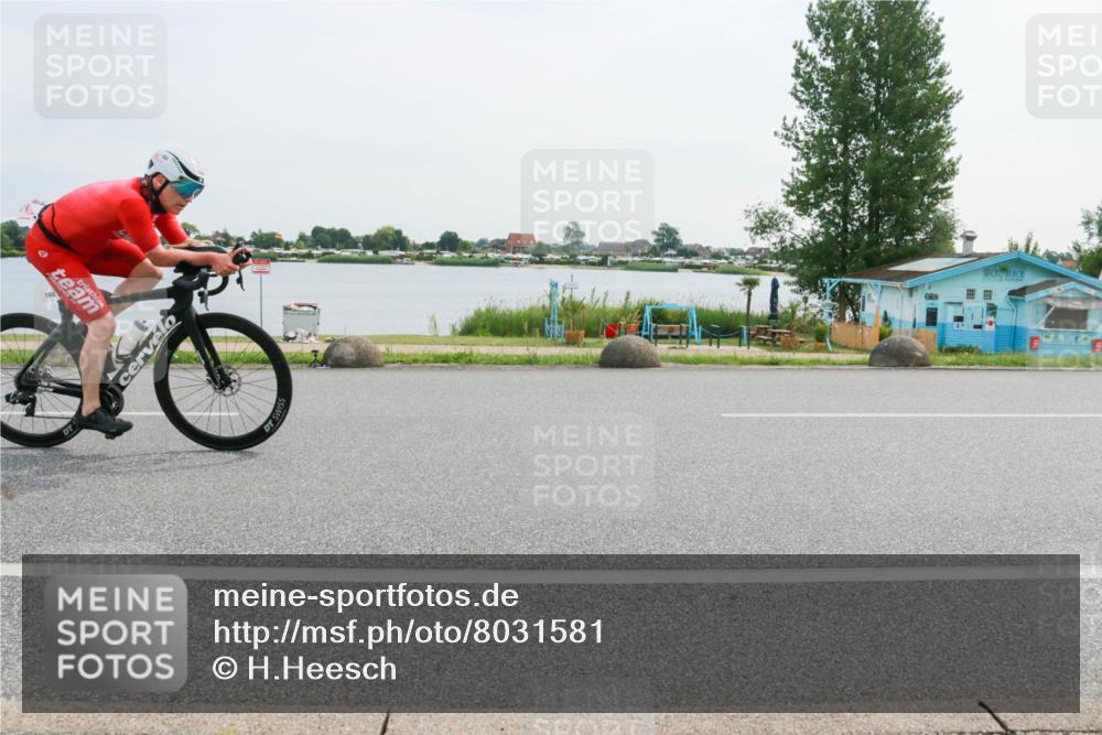 15.06.2025 - 27. Vierlanden-Triathlon H.Heesch http://msf.ph/oto/8031581 15.06.2025 10:37:12 Radfahren 65, 111, 160, 237, 337 meine-sportfotos.de