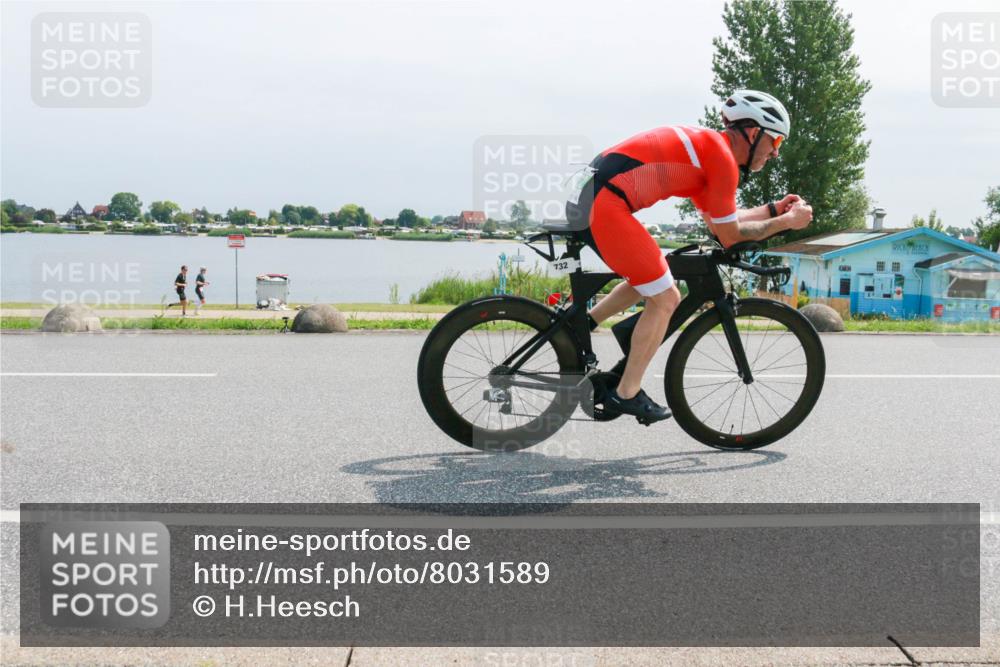 15.06.2025 - 27. Vierlanden-Triathlon H.Heesch http://msf.ph/oto/8031589 15.06.2025 11:33:27 Radfahren 157, 732 meine-sportfotos.de