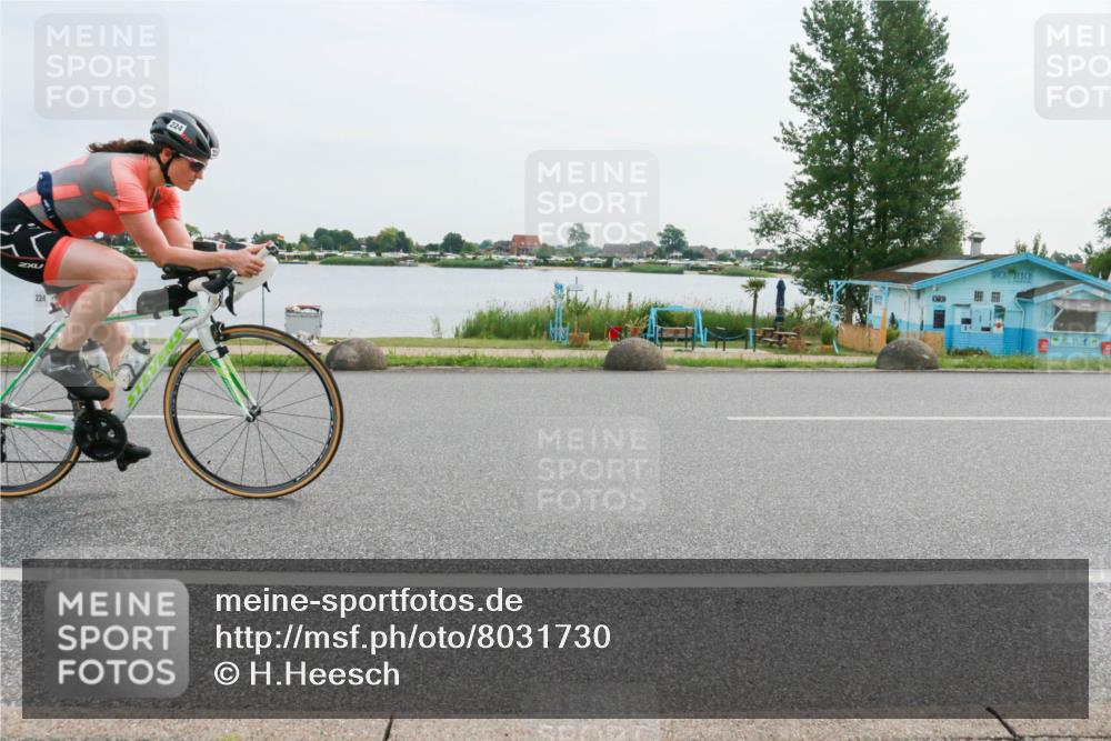 15.06.2025 - 27. Vierlanden-Triathlon H.Heesch http://msf.ph/oto/8031730 15.06.2025 10:37:47 Radfahren 191, 224 meine-sportfotos.de