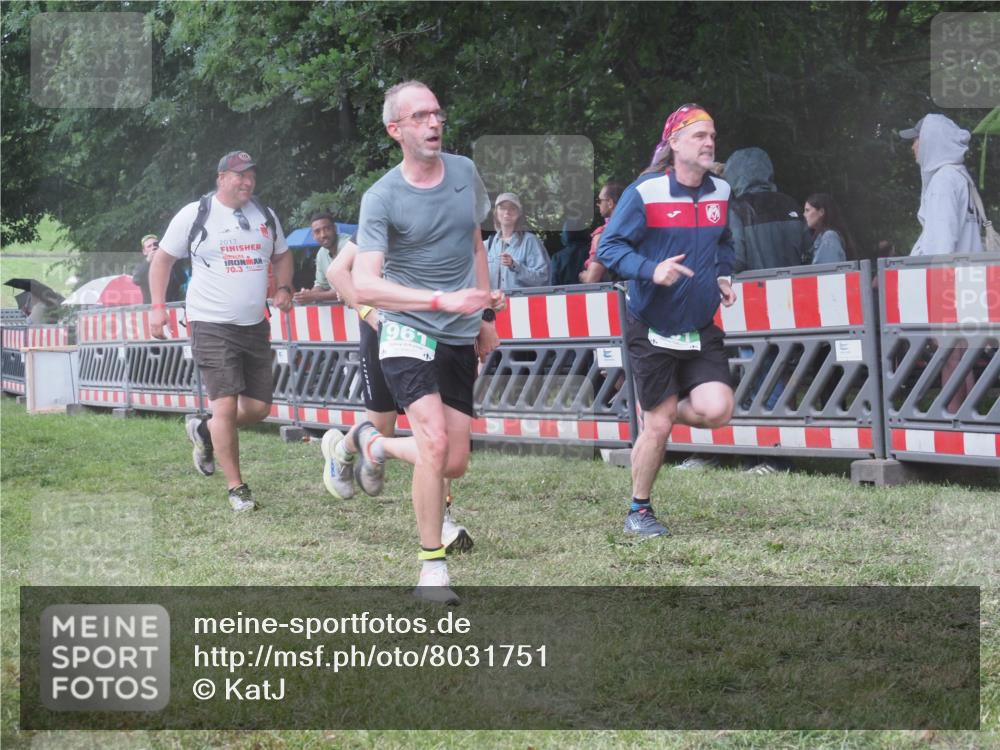 21.06.2025 - 27. Vierlanden-Triathlon KatJ http://msf.ph/oto/8031751 15.06.2025 13:41:11 Ziel 133, 167, 637, 961 meine-sportfotos.de