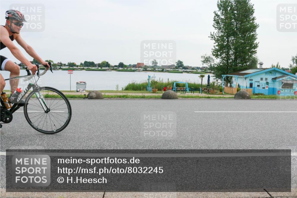 15.06.2025 - 27. Vierlanden-Triathlon H.Heesch http://msf.ph/oto/8032245 15.06.2025 10:39:09 Radfahren 148, 291, 548 meine-sportfotos.de