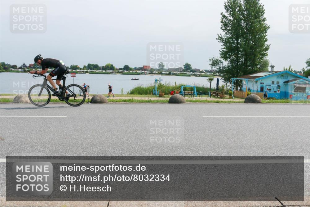 15.06.2025 - 27. Vierlanden-Triathlon H.Heesch http://msf.ph/oto/8032334 15.06.2025 11:36:30 Radfahren 712 meine-sportfotos.de