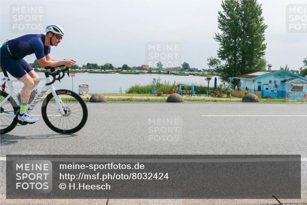 15.06.2025 - 27. Vierlanden-Triathlon H.Heesch http://msf.ph/oto/8032424 15.06.2025 11:36:58 Radfahren 123, 642 meine-sportfotos.de