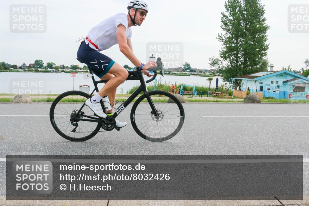 15.06.2025 - 27. Vierlanden-Triathlon H.Heesch http://msf.ph/oto/8032426 15.06.2025 10:39:42 Radfahren 3, 404 meine-sportfotos.de