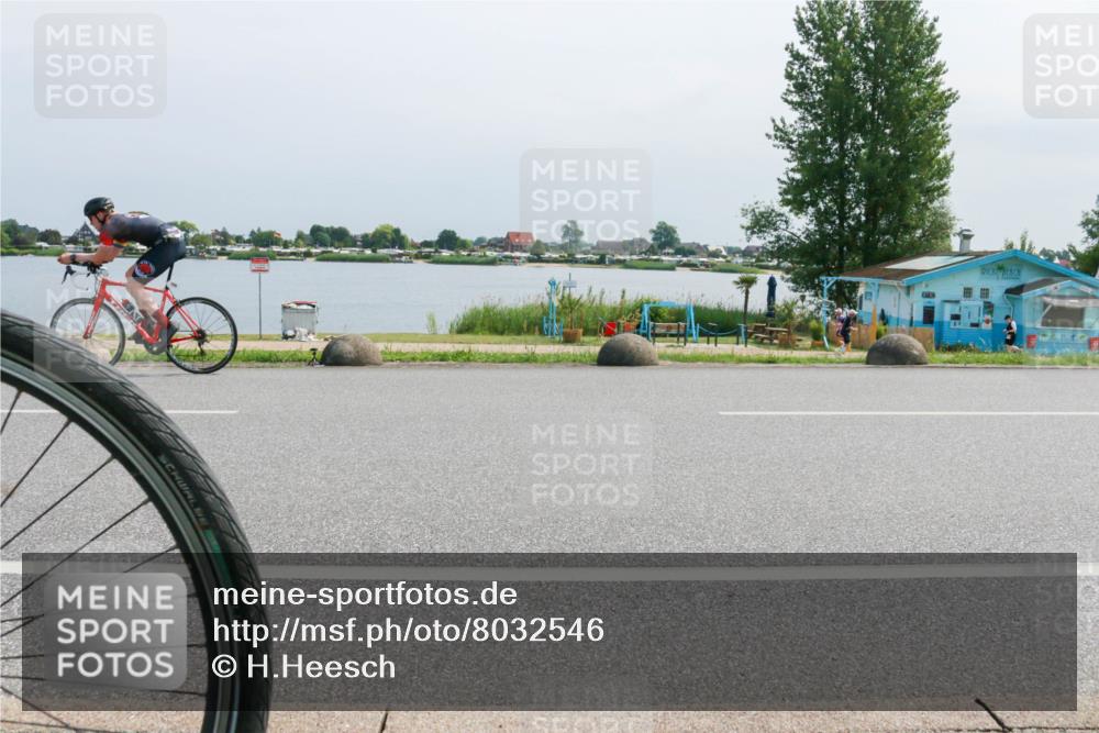 15.06.2025 - 27. Vierlanden-Triathlon H.Heesch http://msf.ph/oto/8032546 15.06.2025 11:37:48 Radfahren 683, 691, 759 meine-sportfotos.de