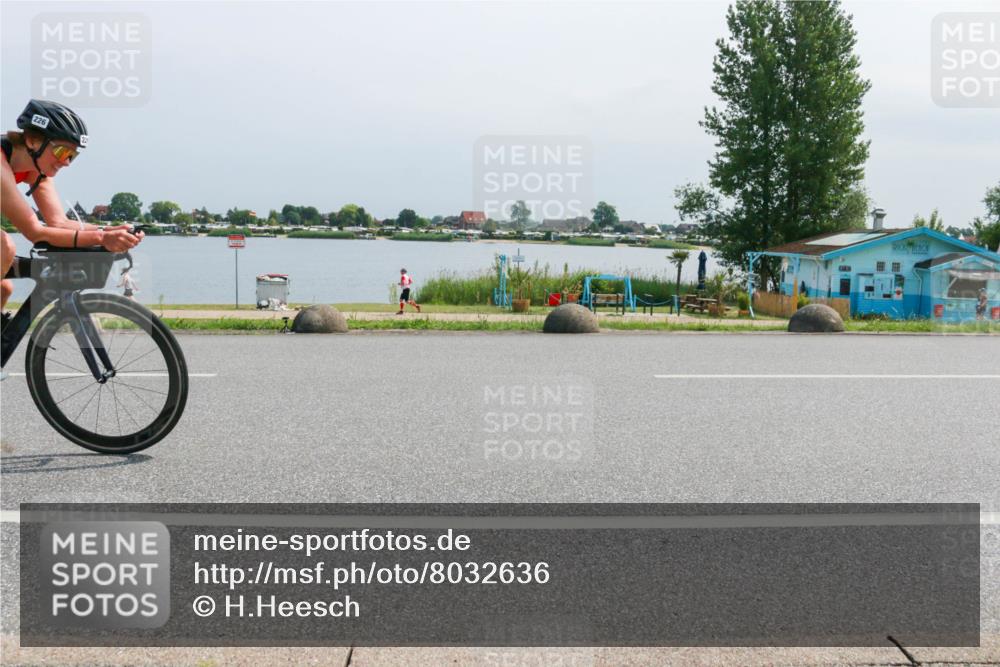 21.06.2025 - 27. Vierlanden-Triathlon H.Heesch http://msf.ph/oto/8032636 15.06.2025 11:38:25 Radfahren 226, 246, 761 meine-sportfotos.de
