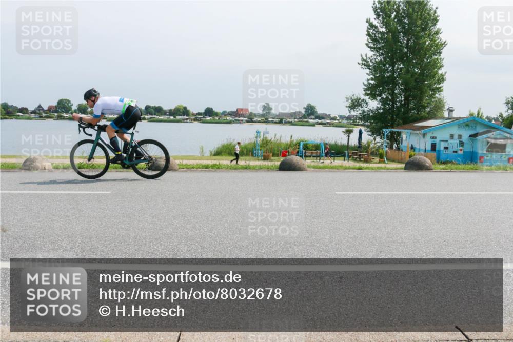 15.06.2025 - 27. Vierlanden-Triathlon H.Heesch http://msf.ph/oto/8032678 15.06.2025 11:38:36 Radfahren 174, 677, 716, 718, 837 meine-sportfotos.de