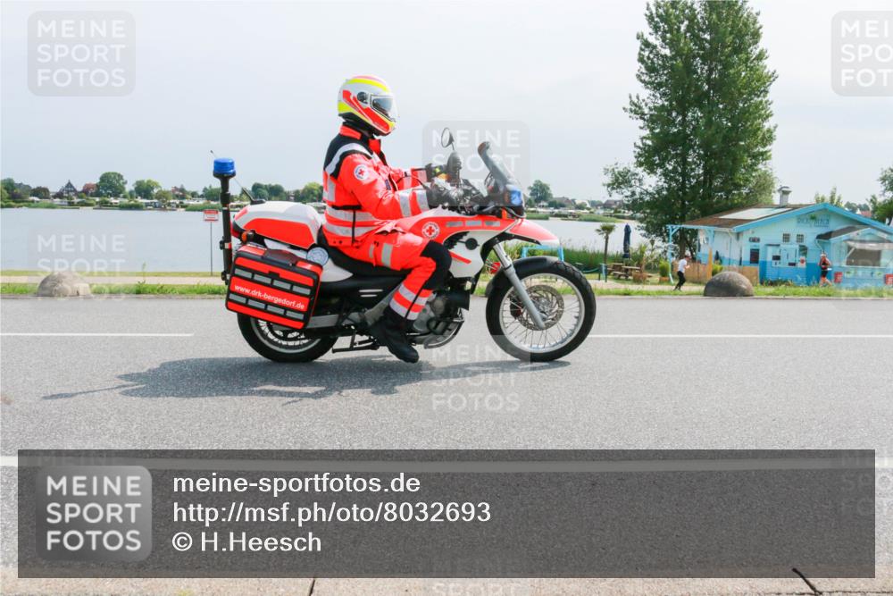21.06.2025 - 27. Vierlanden-Triathlon H.Heesch http://msf.ph/oto/8032693 15.06.2025 11:38:42 Radfahren 636, 668, 716, 793, 837 meine-sportfotos.de