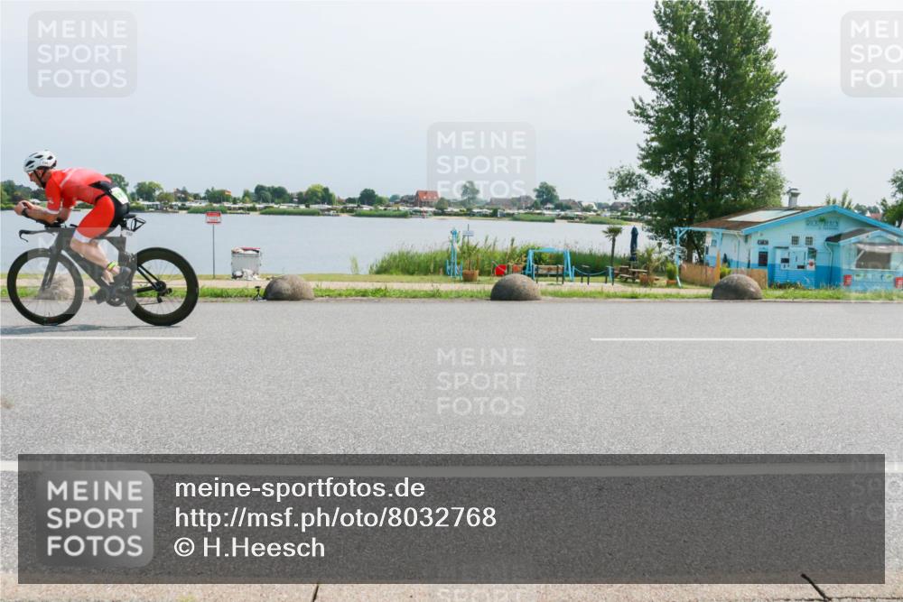 15.06.2025 - 27. Vierlanden-Triathlon H.Heesch http://msf.ph/oto/8032768 15.06.2025 11:39:00 Radfahren 227, 732, 755 meine-sportfotos.de