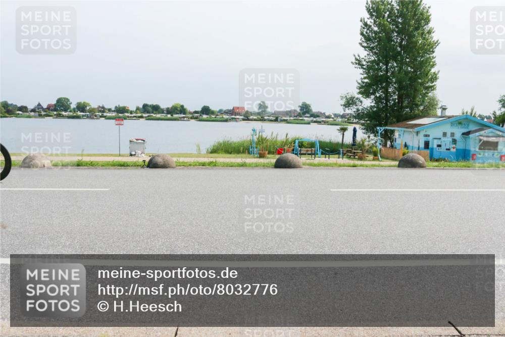 15.06.2025 - 27. Vierlanden-Triathlon H.Heesch http://msf.ph/oto/8032776 15.06.2025 11:39:01 Radfahren 227, 732 meine-sportfotos.de