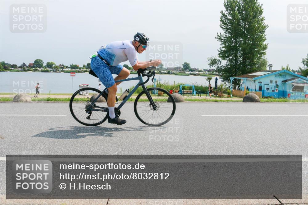 15.06.2025 - 27. Vierlanden-Triathlon H.Heesch http://msf.ph/oto/8032812 15.06.2025 11:39:09 Radfahren 643, 733 meine-sportfotos.de