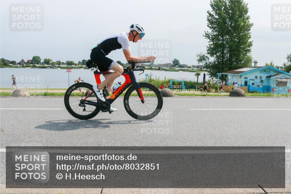 15.06.2025 - 27. Vierlanden-Triathlon H.Heesch http://msf.ph/oto/8032851 15.06.2025 11:39:18 Radfahren 220, 641, 667, 723, 746, 808 meine-sportfotos.de