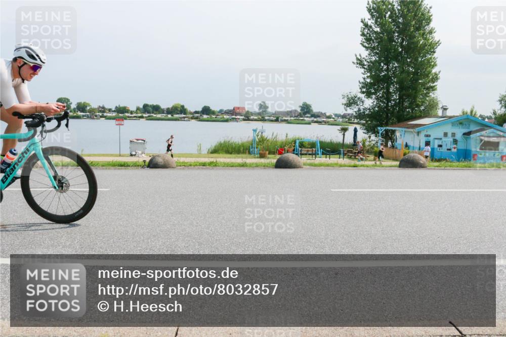 15.06.2025 - 27. Vierlanden-Triathlon H.Heesch http://msf.ph/oto/8032857 15.06.2025 11:39:19 Radfahren 220, 641, 667, 723, 746, 808 meine-sportfotos.de