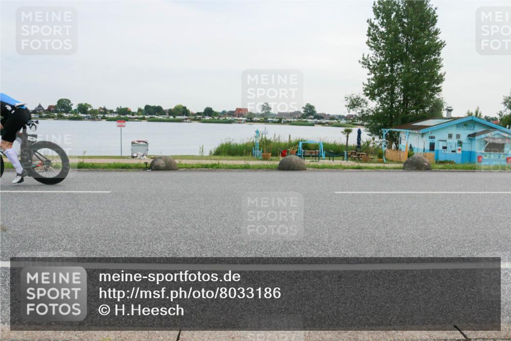 15.06.2025 - 27. Vierlanden-Triathlon H.Heesch http://msf.ph/oto/8033186 15.06.2025 10:41:33 Radfahren 106, 109, 127, 198, 351, 436 meine-sportfotos.de