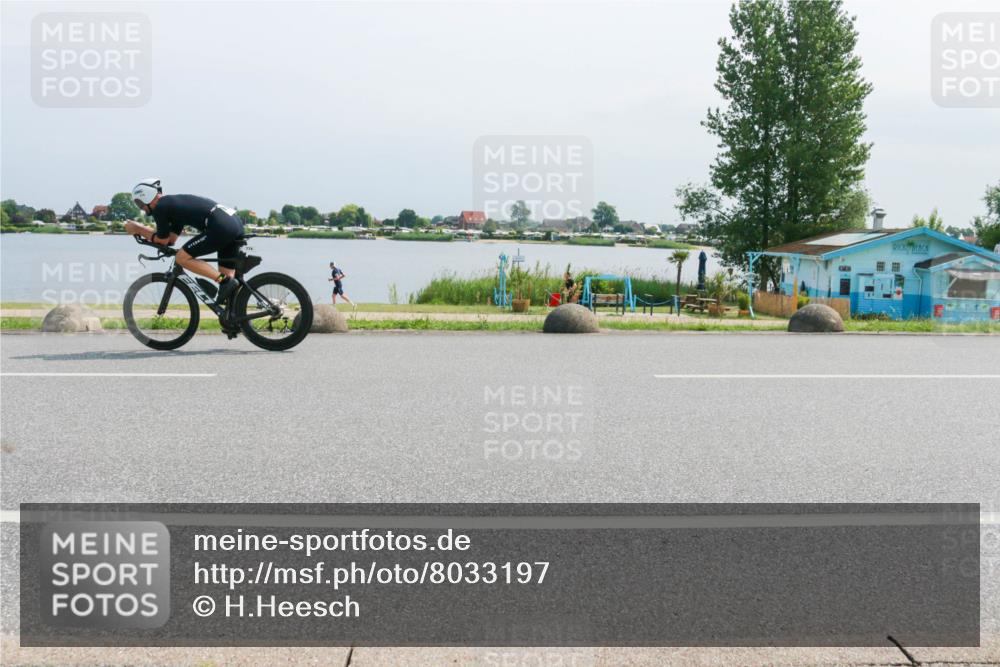 15.06.2025 - 27. Vierlanden-Triathlon H.Heesch http://msf.ph/oto/8033197 15.06.2025 11:40:08 Radfahren 685, 774 meine-sportfotos.de